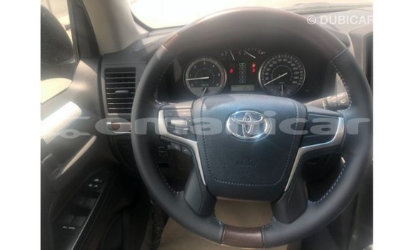 Buy Import Toyota Land Cruiser Other Car in Import - Dubai in Dhufar Buy Import Toyota Land Cruiser Other Car in Import - Dubai in Dhufar