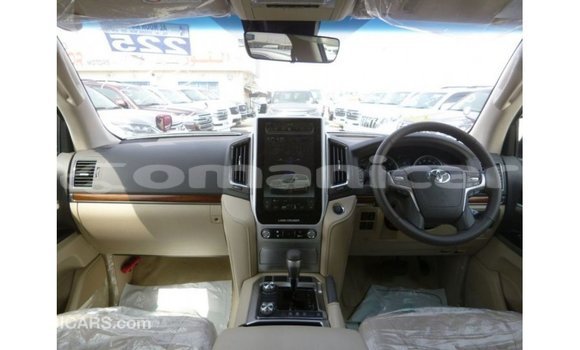 Buy Import Toyota Land Cruiser Other Car in Import - Dubai in Dhufar Buy Import Toyota Land Cruiser Other Car in Import - Dubai in Dhufar