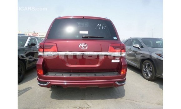 Buy Import Toyota Land Cruiser Other Car in Import - Dubai in Dhufar Buy Import Toyota Land Cruiser Other Car in Import - Dubai in Dhufar