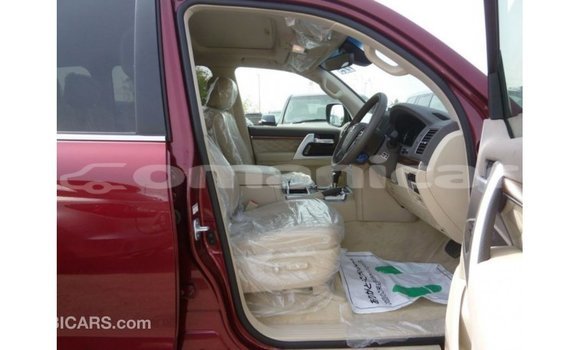 Buy Import Toyota Land Cruiser Other Car in Import - Dubai in Dhufar Buy Import Toyota Land Cruiser Other Car in Import - Dubai in Dhufar