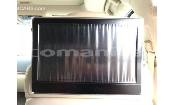 Buy Import Toyota Land Cruiser White Car in Import - Dubai in Dhufar Buy Import Toyota Land Cruiser White Car in Import - Dubai in Dhufar