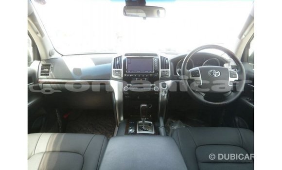 Buy Import Toyota Land Cruiser Black Car in Import - Dubai in Dhufar Buy Import Toyota Land Cruiser Black Car in Import - Dubai in Dhufar