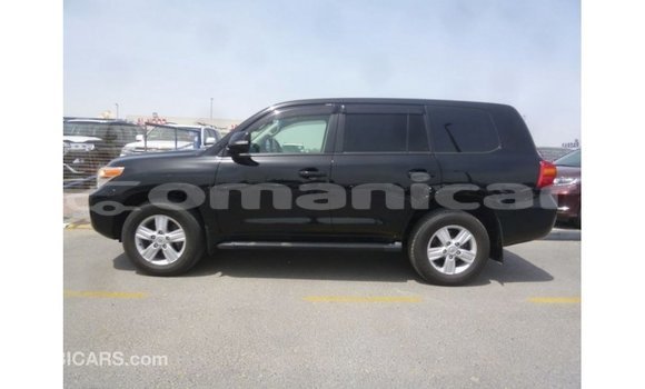 Buy Import Toyota Land Cruiser Black Car in Import - Dubai in Dhufar Buy Import Toyota Land Cruiser Black Car in Import - Dubai in Dhufar