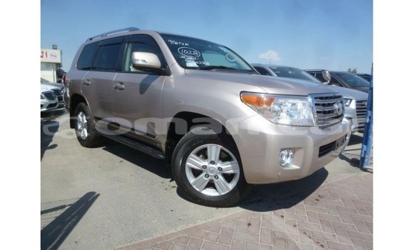 Buy Import Toyota Land Cruiser Other Car in Import - Dubai in Dhufar Buy Import Toyota Land Cruiser Other Car in Import - Dubai in Dhufar