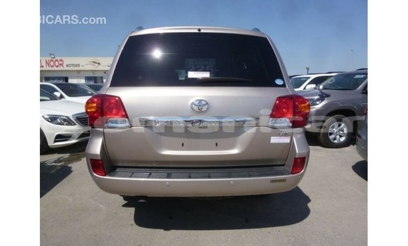 Buy Import Toyota Land Cruiser Other Car in Import - Dubai in Dhufar Buy Import Toyota Land Cruiser Other Car in Import - Dubai in Dhufar