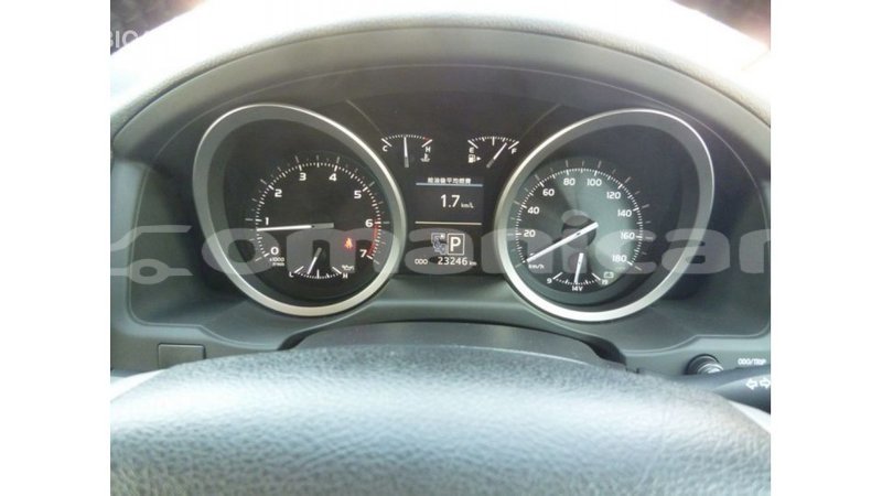 Big with watermark toyota land cruiser dhufar import dubai 2821