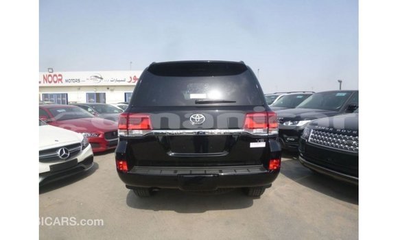 Buy Import Toyota Land Cruiser Black Car in Import - Dubai in Dhufar Buy Import Toyota Land Cruiser Black Car in Import - Dubai in Dhufar