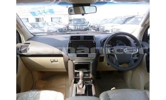 Buy Import Toyota Prado White Car in Import - Dubai in Dhufar Buy Import Toyota Prado White Car in Import - Dubai in Dhufar