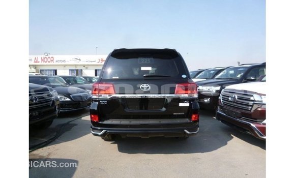 Buy Import Toyota Land Cruiser Black Car in Import - Dubai in Dhufar Buy Import Toyota Land Cruiser Black Car in Import - Dubai in Dhufar