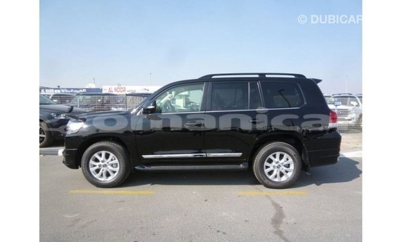 Buy Import Toyota Land Cruiser Black Car in Import - Dubai in Dhufar Buy Import Toyota Land Cruiser Black Car in Import - Dubai in Dhufar