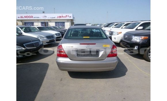 Buy Import Mercedes-Benz 200 Other Car in Import - Dubai in Dhufar Buy Import Mercedes-Benz 200 Other Car in Import - Dubai in Dhufar