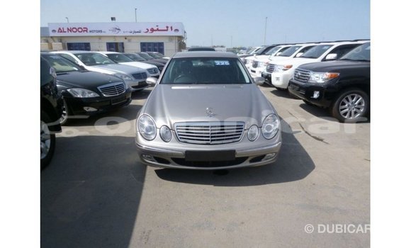 Buy Import Mercedes-Benz 200 Other Car in Import - Dubai in Dhufar Buy Import Mercedes-Benz 200 Other Car in Import - Dubai in Dhufar