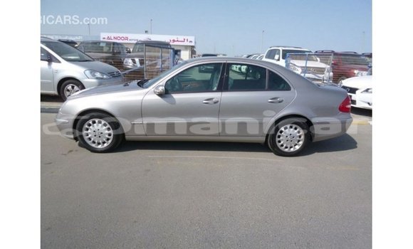 Buy Import Mercedes-Benz 200 Other Car in Import - Dubai in Dhufar Buy Import Mercedes-Benz 200 Other Car in Import - Dubai in Dhufar