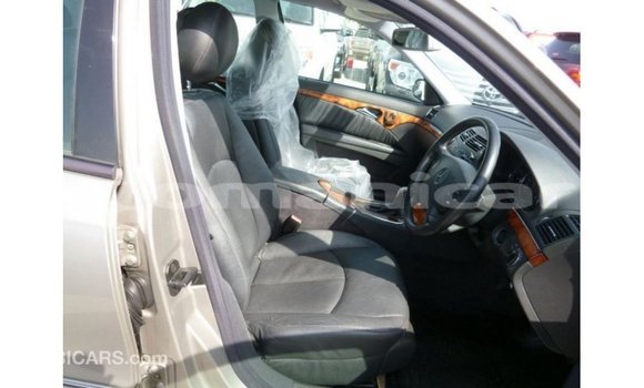 Buy Import Mercedes-Benz 200 Other Car in Import - Dubai in Dhufar Buy Import Mercedes-Benz 200 Other Car in Import - Dubai in Dhufar