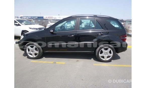 Buy Import Mercedes-Benz 190 Black Car in Import - Dubai in Dhufar Buy Import Mercedes-Benz 190 Black Car in Import - Dubai in Dhufar