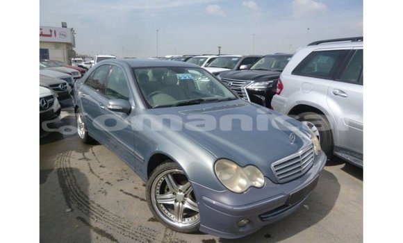 Buy Import Mercedes-Benz 190 Blue Car in Import - Dubai in Dhufar Buy Import Mercedes-Benz 190 Blue Car in Import - Dubai in Dhufar