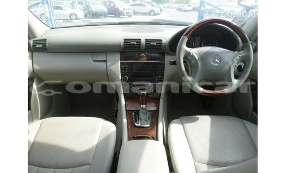 Buy Import Mercedes-Benz 190 Blue Car in Import - Dubai in Dhufar Buy Import Mercedes-Benz 190 Blue Car in Import - Dubai in Dhufar
