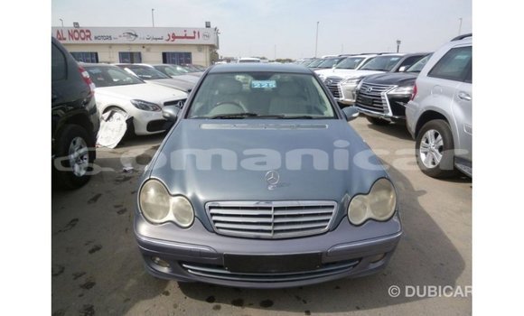 Buy Import Mercedes-Benz 190 Blue Car in Import - Dubai in Dhufar Buy Import Mercedes-Benz 190 Blue Car in Import - Dubai in Dhufar