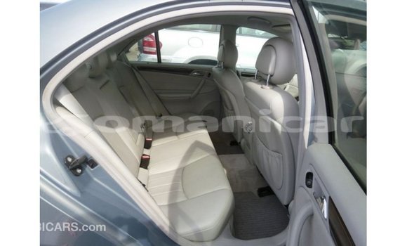 Buy Import Mercedes-Benz 190 Blue Car in Import - Dubai in Dhufar Buy Import Mercedes-Benz 190 Blue Car in Import - Dubai in Dhufar