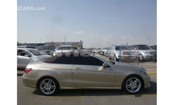 Buy Import Mercedes-Benz 200 Other Car in Import - Dubai in Dhufar Buy Import Mercedes-Benz 200 Other Car in Import - Dubai in Dhufar