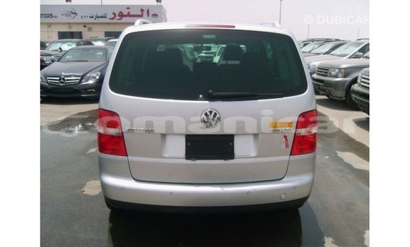Buy Import Volkswagen Touran Other Car in Import - Dubai in Dhufar Buy Import Volkswagen Touran Other Car in Import - Dubai in Dhufar