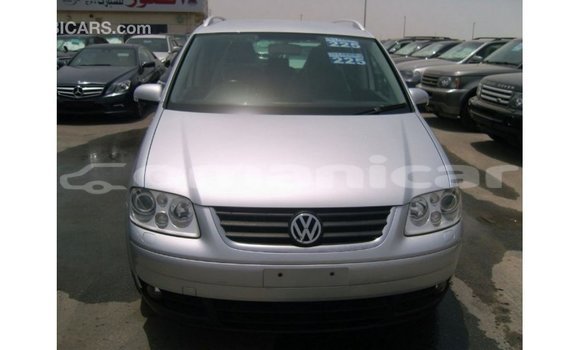 Buy Import Volkswagen Touran Other Car in Import - Dubai in Dhufar Buy Import Volkswagen Touran Other Car in Import - Dubai in Dhufar