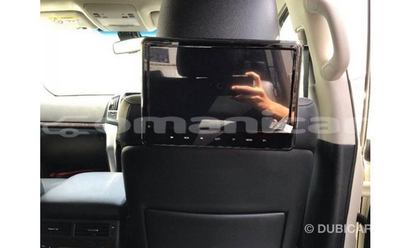 Buy Import Toyota Land Cruiser White Car in Import - Dubai in Dhufar Buy Import Toyota Land Cruiser White Car in Import - Dubai in Dhufar