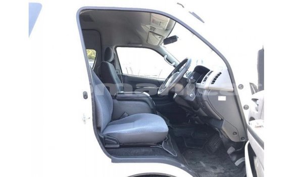 Buy Import Toyota Hiace White Car in Import - Dubai in Dhufar Buy Import Toyota Hiace White Car in Import - Dubai in Dhufar