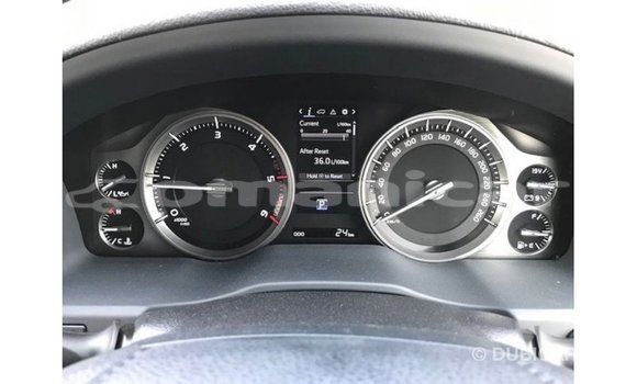 Buy Import Toyota Land Cruiser White Car in Import - Dubai in Dhufar Buy Import Toyota Land Cruiser White Car in Import - Dubai in Dhufar