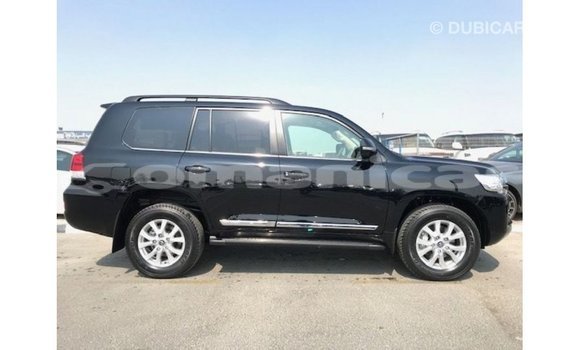 Buy Import Toyota Land Cruiser Black Car in Import - Dubai in Dhufar Buy Import Toyota Land Cruiser Black Car in Import - Dubai in Dhufar