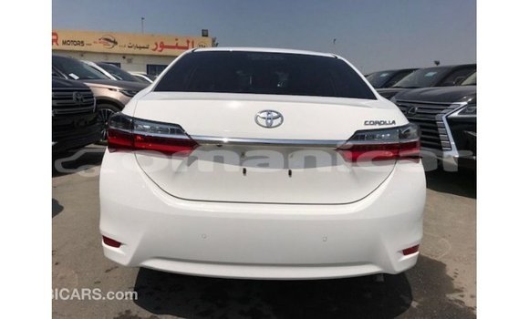 Buy Import Toyota Corolla White Car in Import - Dubai in Dhufar Buy Import Toyota Corolla White Car in Import - Dubai in Dhufar
