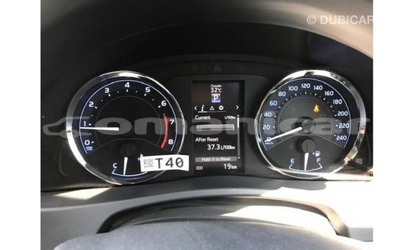 Buy Import Toyota Corolla White Car in Import - Dubai in Dhufar Buy Import Toyota Corolla White Car in Import - Dubai in Dhufar