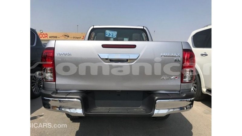 Big with watermark toyota hilux dhufar import dubai 2857
