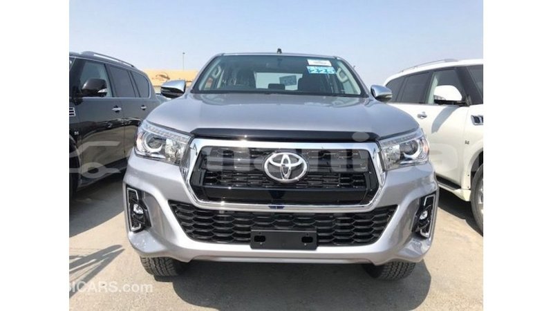 Big with watermark toyota hilux dhufar import dubai 2857