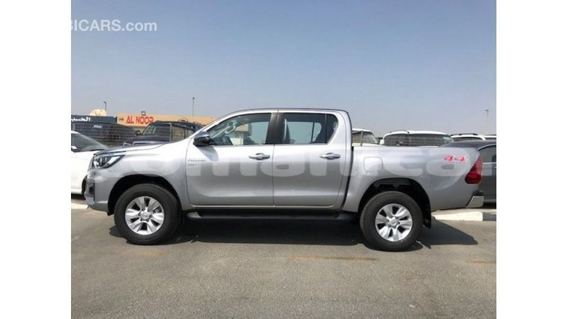 Big with watermark toyota hilux dhufar import dubai 2857