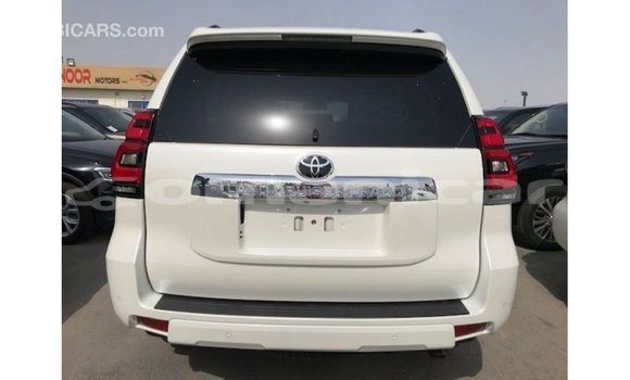 Buy Import Toyota Prado White Car in Import - Dubai in Dhufar Buy Import Toyota Prado White Car in Import - Dubai in Dhufar