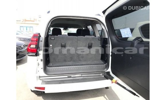 Buy Import Toyota Prado White Car in Import - Dubai in Dhufar Buy Import Toyota Prado White Car in Import - Dubai in Dhufar