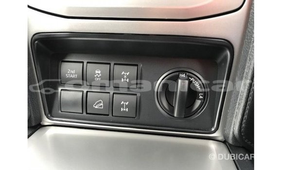 Buy Import Toyota Prado White Car in Import - Dubai in Dhufar Buy Import Toyota Prado White Car in Import - Dubai in Dhufar