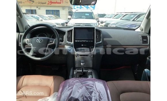 Buy Import Toyota Land Cruiser Black Car in Import - Dubai in Dhufar Buy Import Toyota Land Cruiser Black Car in Import - Dubai in Dhufar