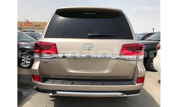 Buy Import Toyota Land Cruiser Other Car in Import - Dubai in Dhufar Buy Import Toyota Land Cruiser Other Car in Import - Dubai in Dhufar