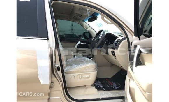 Buy Import Toyota Land Cruiser Other Car in Import - Dubai in Dhufar Buy Import Toyota Land Cruiser Other Car in Import - Dubai in Dhufar