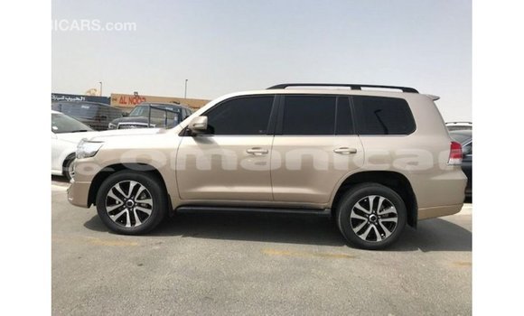 Buy Import Toyota Land Cruiser Other Car in Import - Dubai in Dhufar Buy Import Toyota Land Cruiser Other Car in Import - Dubai in Dhufar