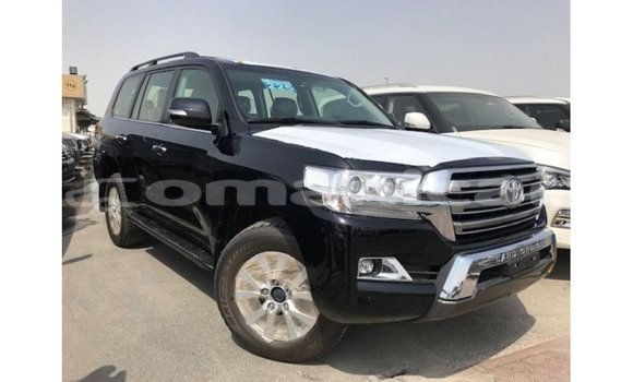 Buy Import Toyota Land Cruiser Black Car in Import - Dubai in Dhufar Buy Import Toyota Land Cruiser Black Car in Import - Dubai in Dhufar