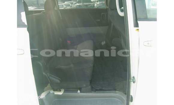 Buy Import Toyota Noah White Car in Import - Dubai in Dhufar Buy Import Toyota Noah White Car in Import - Dubai in Dhufar