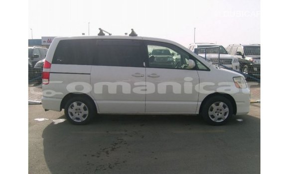 Buy Import Toyota Noah White Car in Import - Dubai in Dhufar Buy Import Toyota Noah White Car in Import - Dubai in Dhufar
