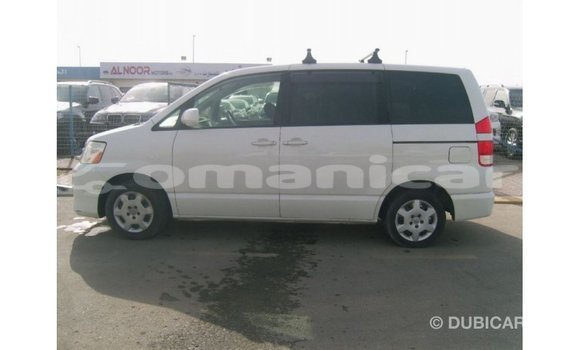 Buy Import Toyota Noah White Car in Import - Dubai in Dhufar Buy Import Toyota Noah White Car in Import - Dubai in Dhufar