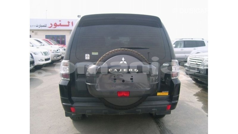 Big with watermark mitsubishi pajero dhufar import dubai 2882