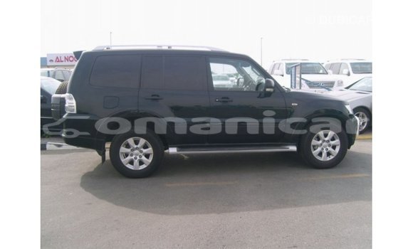 Buy Import Mitsubishi Pajero Black Car in Import - Dubai in Dhufar Buy Import Mitsubishi Pajero Black Car in Import - Dubai in Dhufar