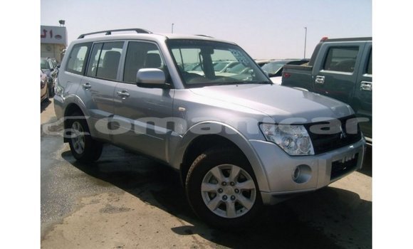 Buy Import Mitsubishi Pajero Other Car in Import - Dubai in Dhufar Buy Import Mitsubishi Pajero Other Car in Import - Dubai in Dhufar