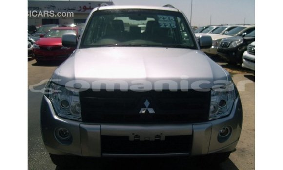 Buy Import Mitsubishi Pajero Other Car in Import - Dubai in Dhufar Buy Import Mitsubishi Pajero Other Car in Import - Dubai in Dhufar